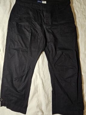 Old Navy Black Women's Barrel Leg Pants With Button Ankle Size 18